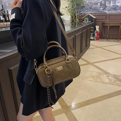 2025 New Women's Bag Fashion Fashion Bag Trend One Shoulder Crossbody Portable Light Luxury Trend Bag Solid Color Women's Bag