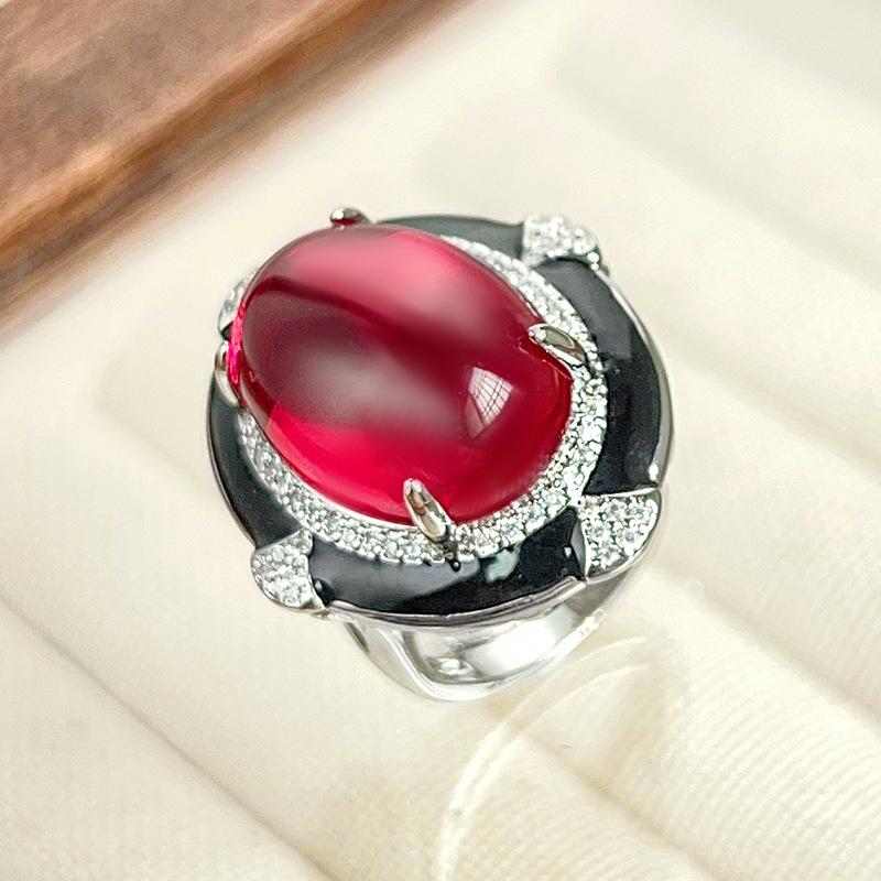 

Ювелирные изделия Европейская имитация Красный корунд цвета голубиной крови Зеленый халцедон Креативный набор Главный 13 * 18