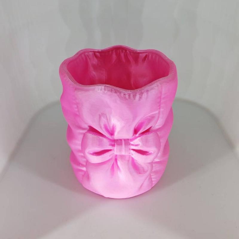 Large Capacity Plastic Makeup Brush Holder Cute Bow Design Cosmetic Organizer for Bedroom Vanity Counter