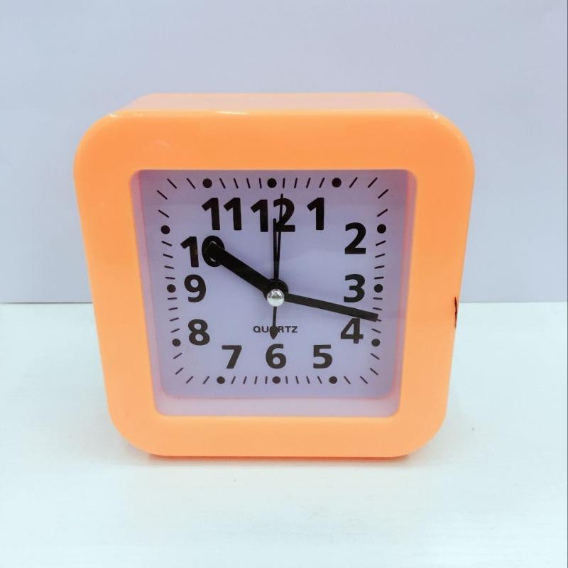 Round Cottage Plum Blossom Square Clock Primary Color Clock Desktop Hour Clock