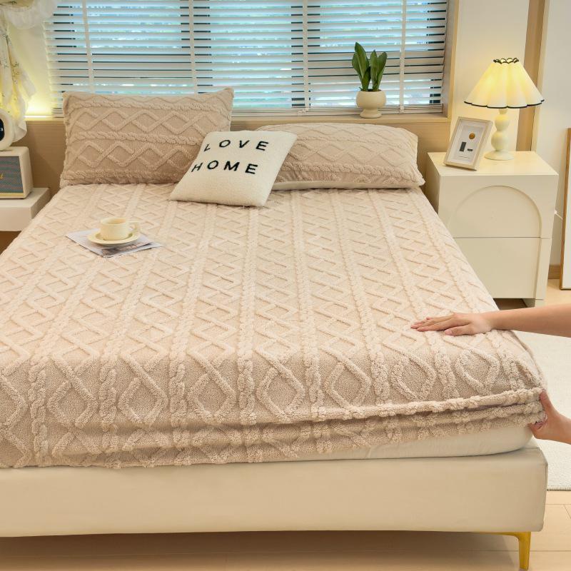 Thickened Winter Bed Cover: Non-slip Milk Velvet & Coral Flannel