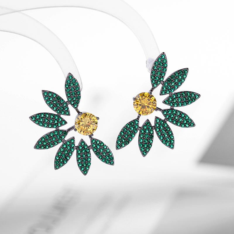 

2024 новые серьги, слегка инкрустированные цветным цирконием, ретро-серьги-иглы в гонконгском стиле из серебра 925 пробы, женские серьги-гвоздики с цветком