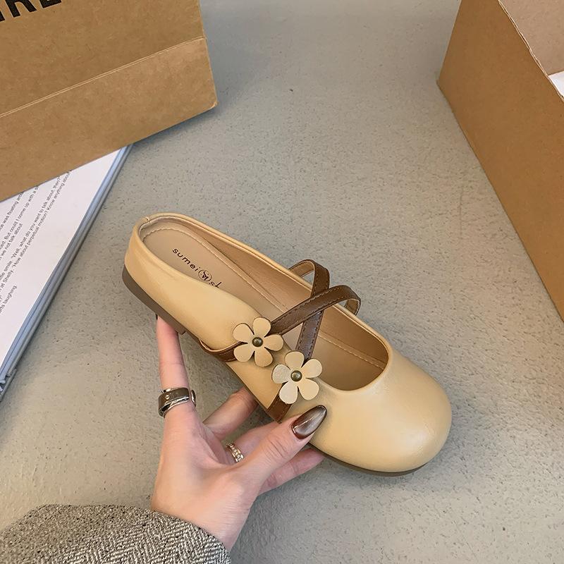 

French flat-bottomed flower bag head half slippers women s outer wear 2025 summer fairy style with skirt Mary Jane sandals 40