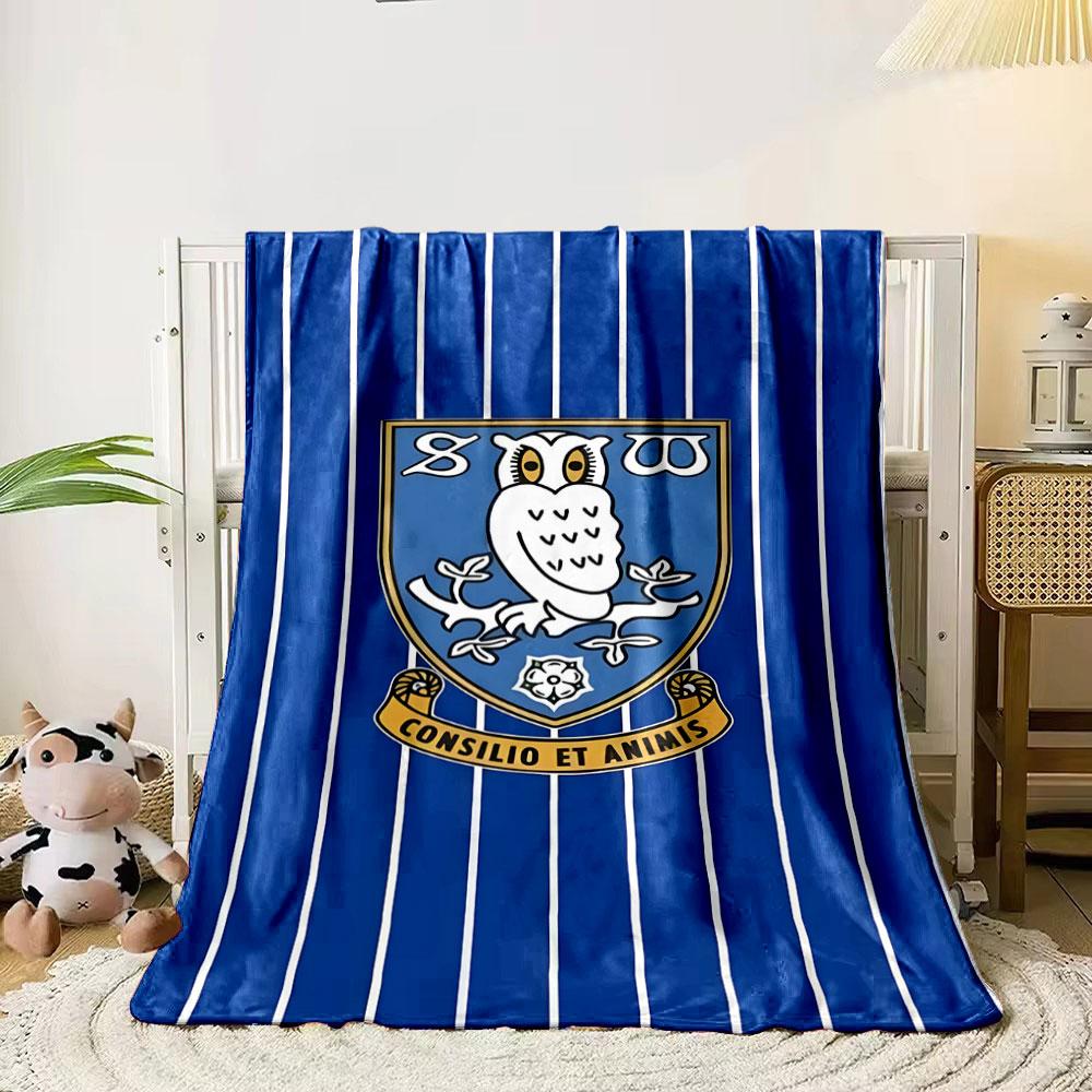 Blue Owl Emblem with Latin Motto Design print blanket soft and cozy perfect for the living room bed sofa or a nap,gift