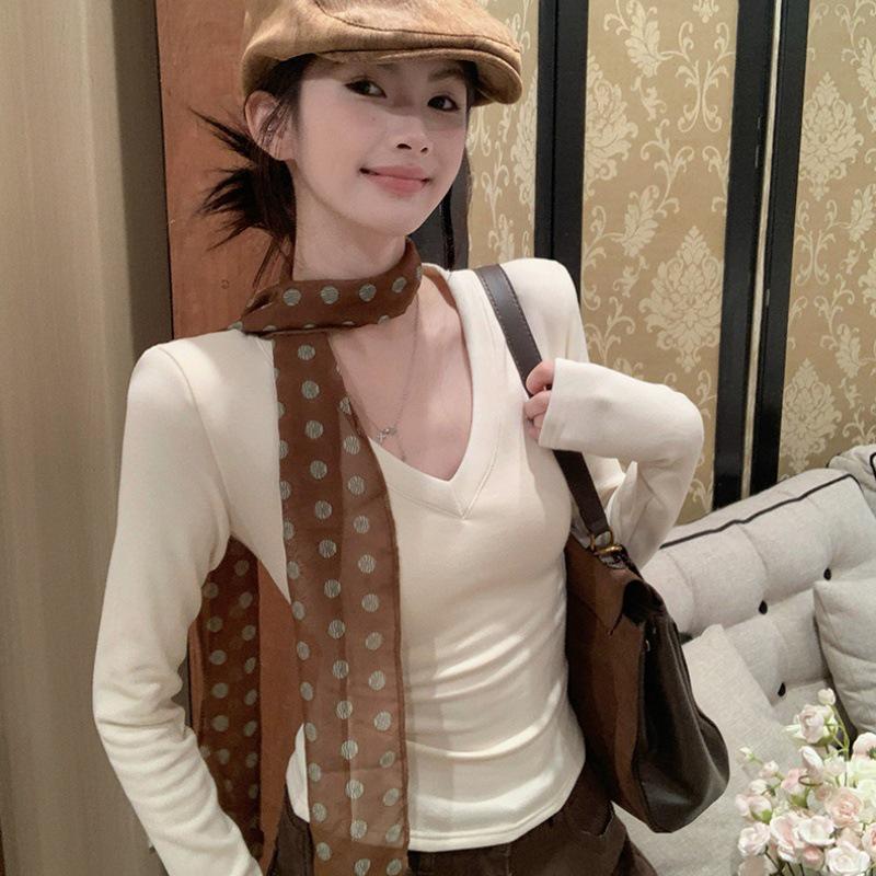Women's Slim Fit V-Neck Long Sleeve Base Layer Top for Autumn/Winter 2025