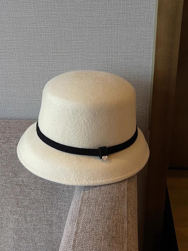 French elegant Hepburn style wool fisherman's hat children autumn and winter retro small fragrant style top hat showing face small lampshade hat tide