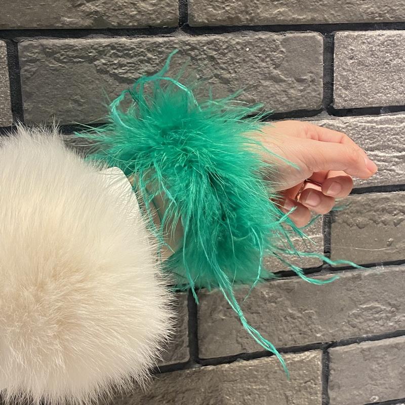 Dicke Straußenfeder-Manschetten für Damen Pelzige Pelzmanschetten Armstulpen Federmanschetten Fußkettchen Feder-Klatscharmbänder Klatschkreis