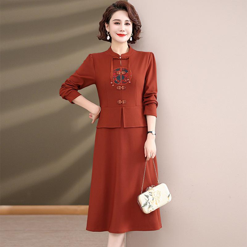 2026 Elegant Chinese Mother's Day Dress for Mid-Aged Women - Long Skirt for Mother-in-Law at Weddings