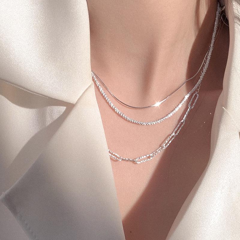 Korean Retro Starry Sparkle Necklace: Women's Temperament Clavicle and Snake Bone Chain Jewelry