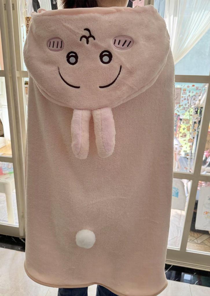 Chiikawa Usagi Hachi Hooded Cloak Blanket Shawl Cape for Lazy Days