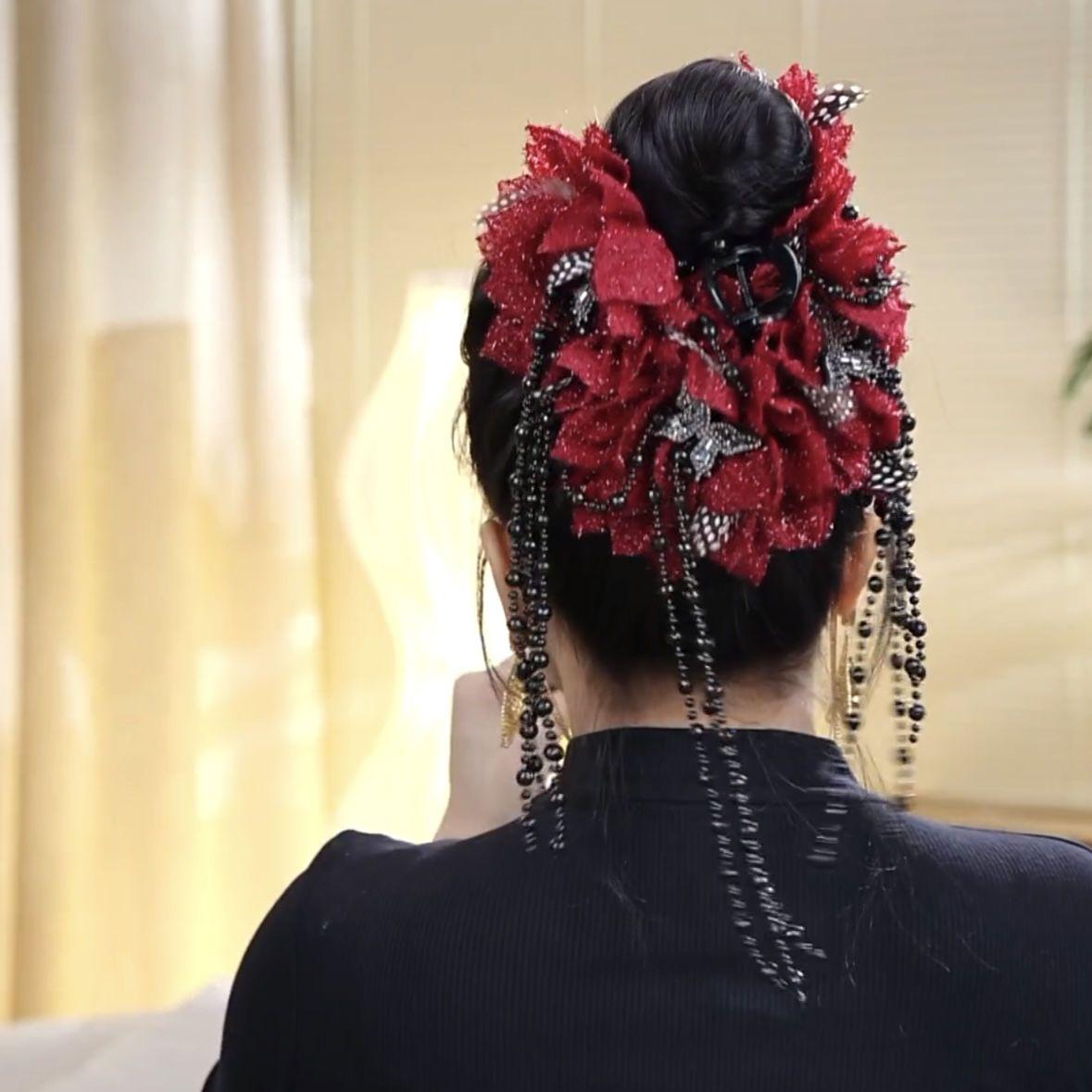 

Женская милая заколка для волос Осень Зима Кисточка Цветок Бабочка Зажим-акула Элегантный зажим для волос Женский Новый головной убор Аксессуары