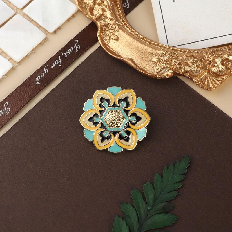 

Винтажные барочные классические жемчужные роскошные броши для женщин и мужчин, модные эмалевые круглые значки, дворцовые ретро-аксессуары для одежды и пальто