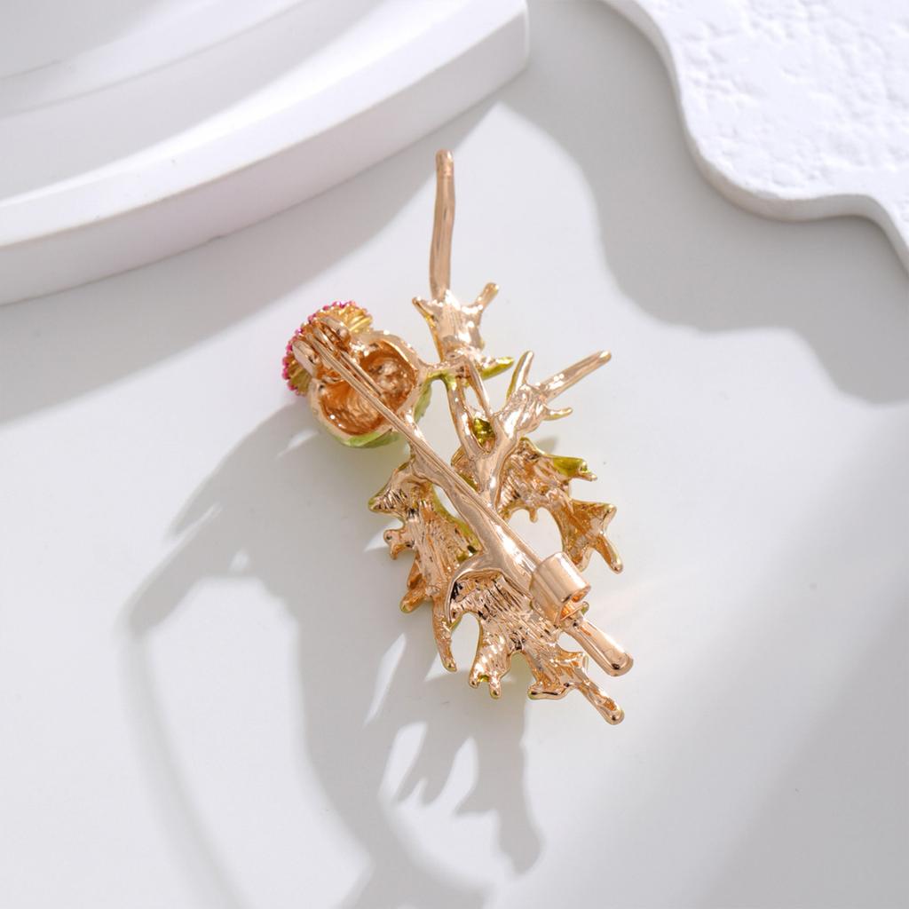 Elegant Floral Alloy Pin For Ladies Outfits Rhinestones Green Primrose Brooch Handmade Lightweight Fashion Jewelry