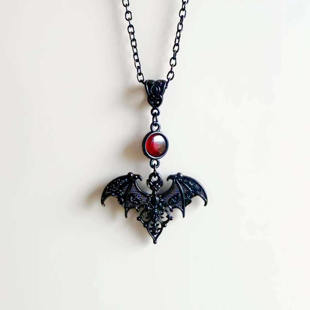 Gothic Red Crystal Vampire Black Bat Pendant Necklace for Women Halloween Party Satanic Pagan Witchcraft Jewelry Accessory Gifts