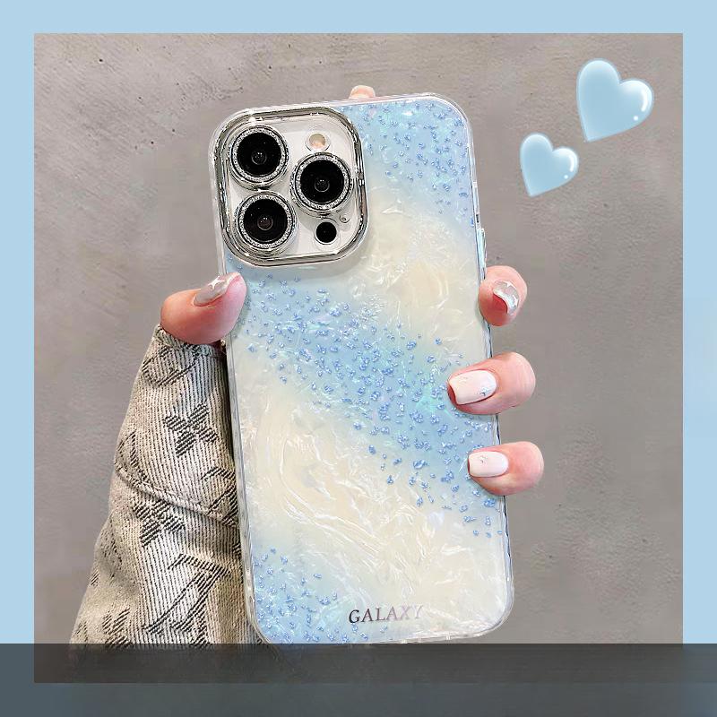 Fluturele Colorat Este Potrivit pentru Husa de Telefon Apple 16promax. Are o senzație high-end, o senzație de lux ușor, o folie de protecție pentru lentilă și o textură de carcasă.