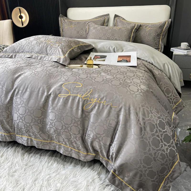 4pcs/set Light Luxury High-end Quilt Cover Sheet Bedding Set Comfortable Soft Ice Silk Naked Sleeping Bedspreads Four Piece Bedding Suits