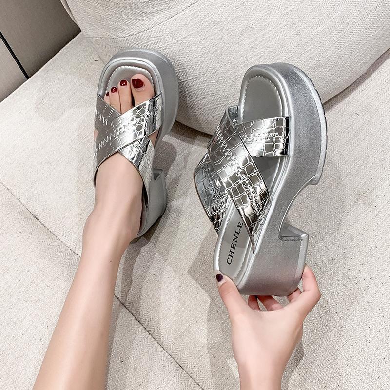 Women Slippers Luxury Flats Platform Flip Flops Shoes  Summer Dress Fashion Slingback Sandals Trend Slides Femme