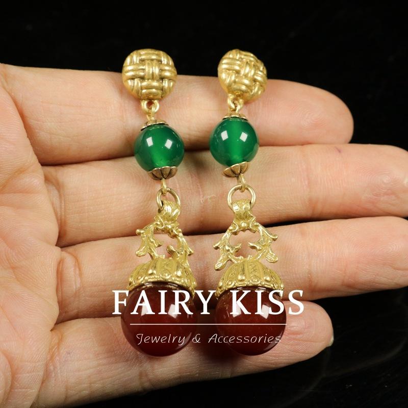 Medieval Retro Court-style Sweater Chain, Red and Green Agate Beaded Necklace, Earrings Set, Simple Versatile Autumn Win