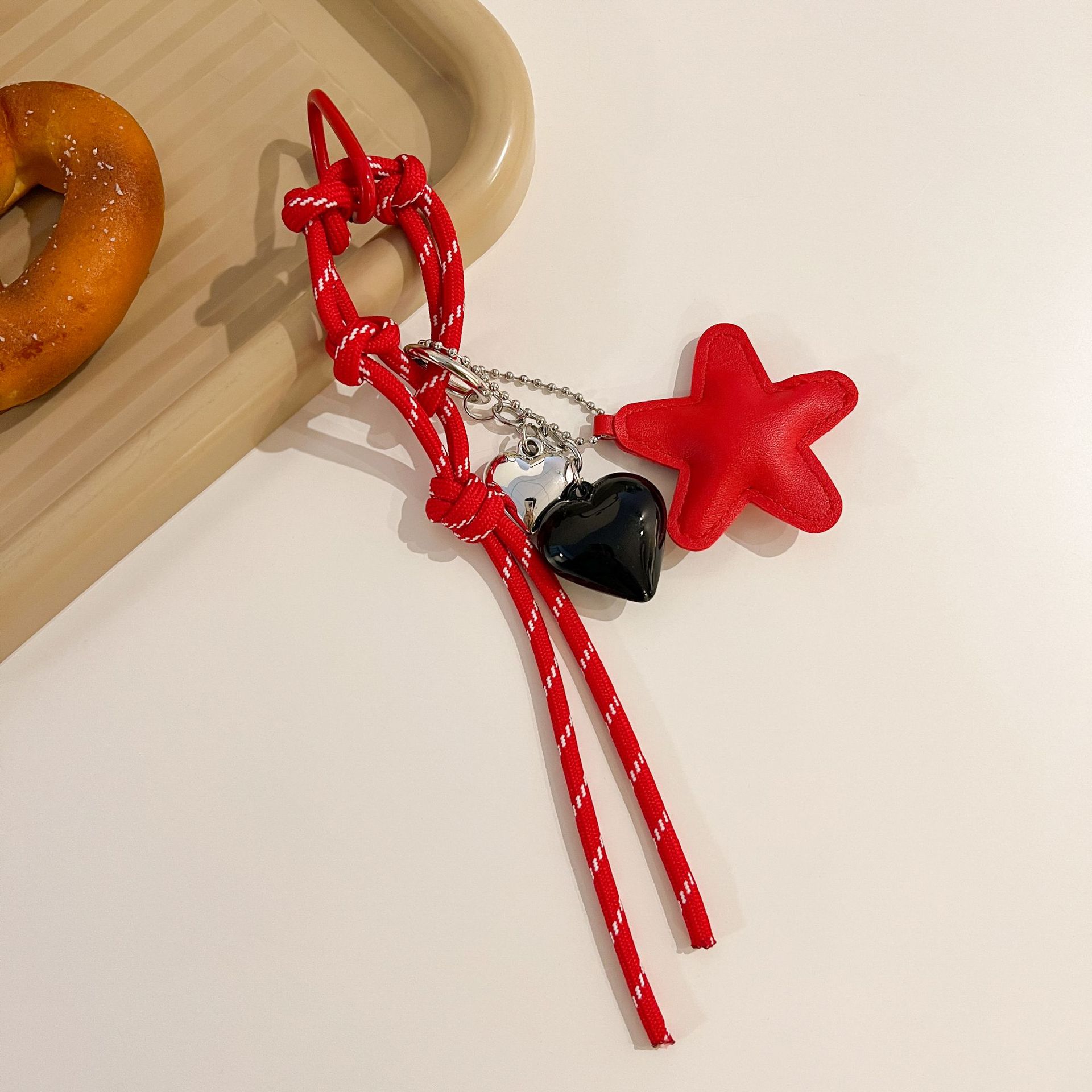 PU Leather Five Pointed Star Bag Pendant Woven Rope Hanging Leather Star Keychain Charm Hanging Accessories Gift красный