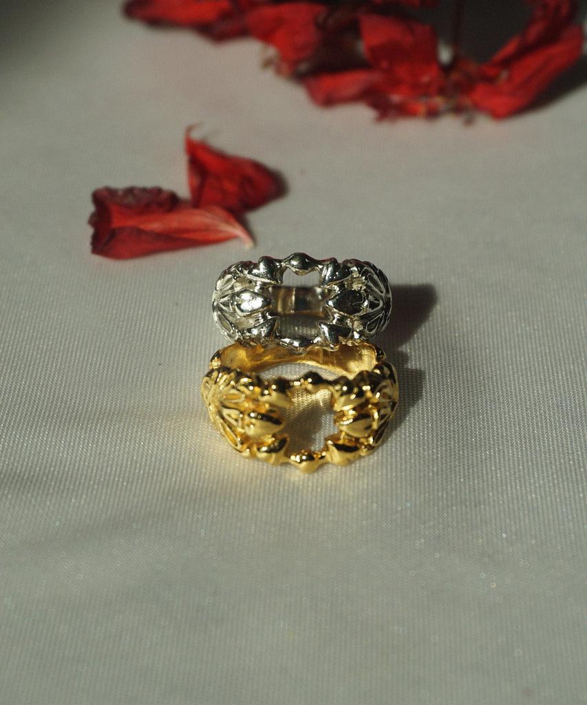 Bizarre Jewelry Angst Blüte Ring
