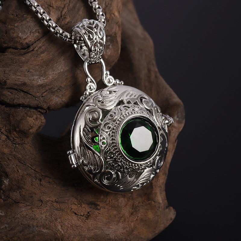 Retro Costume Incense Ball Balls Wrapped In Floral Pattern Hollow Wool Necklace Pendant for Women Versatile