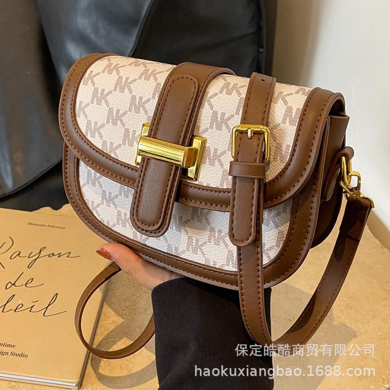 Niche design bag women's autumn and winter 2025 new retro high-end shoulder messenger bag women's popular saddle bag