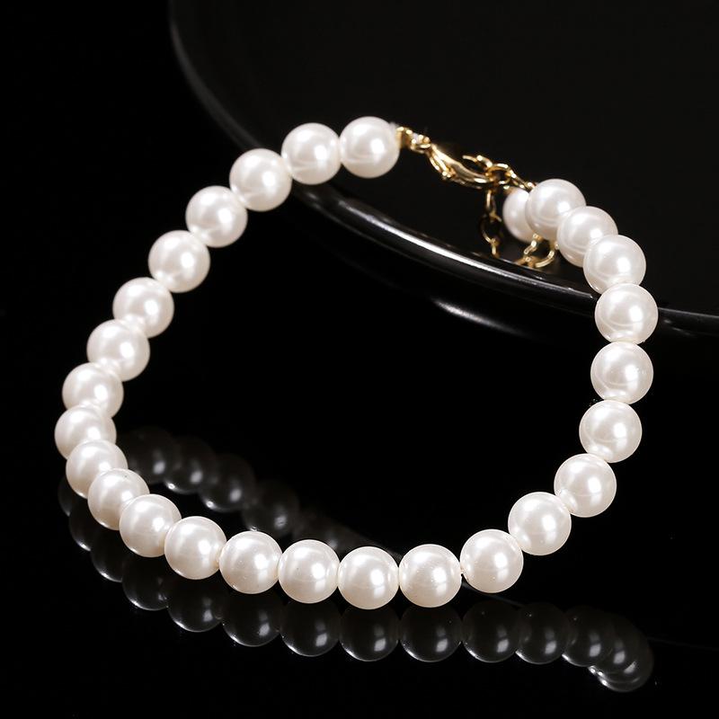 Pearl Bracelet for Women 18K Gold Plated Clasp Stretch Beaded Bracelet Classic Elegant Jewelry