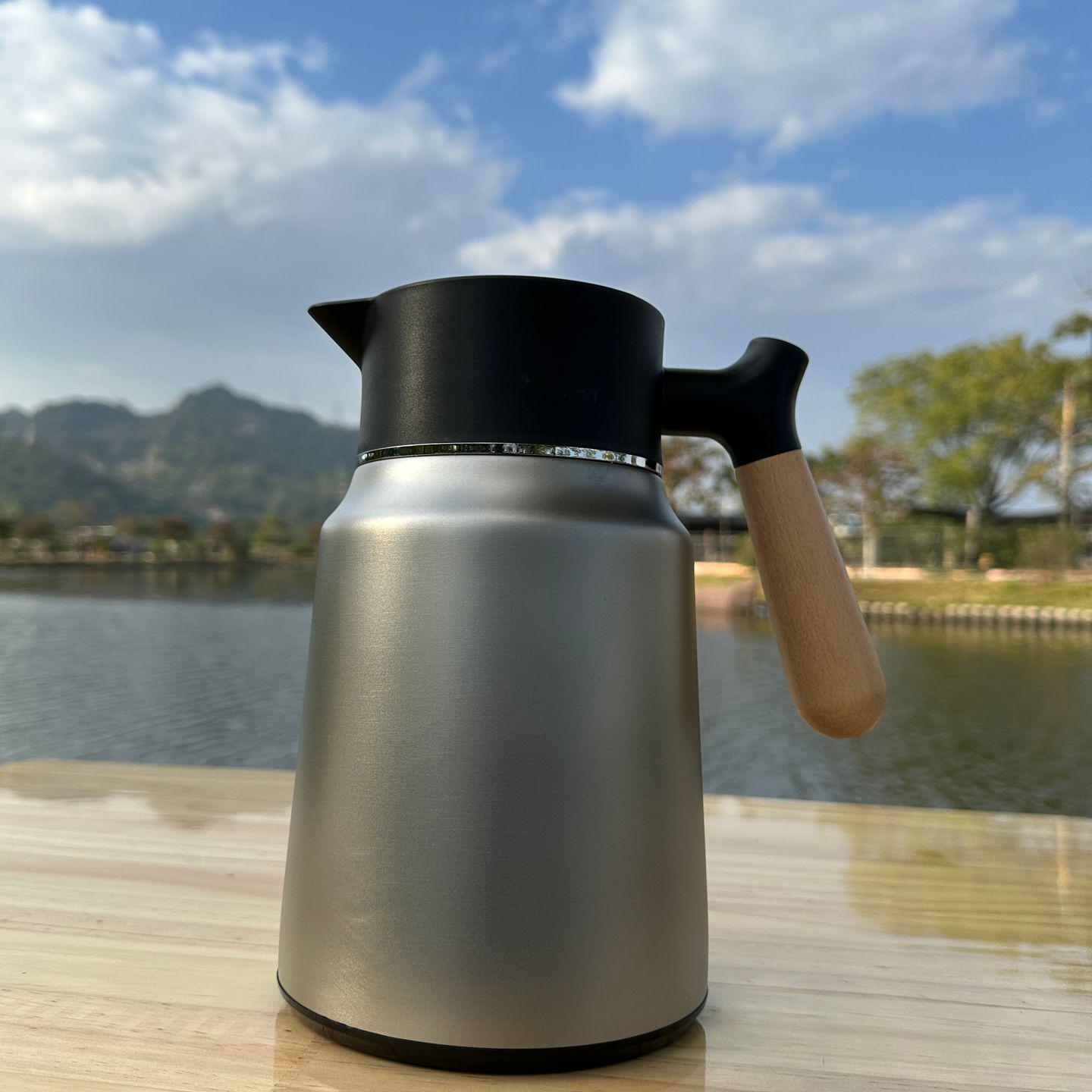 

Insulated Titanium Kettle and Coffee Teapot 2L серый