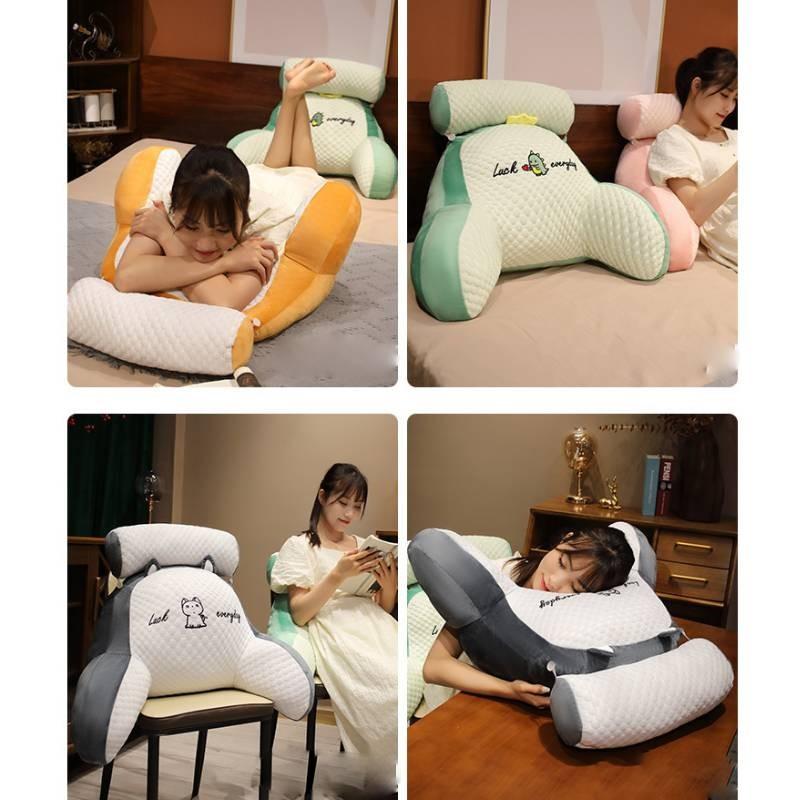 Gemütliches Cartoon Eisbohnen-Nachtkissen Weiches Plüschkissen für bequemes Ausruhen