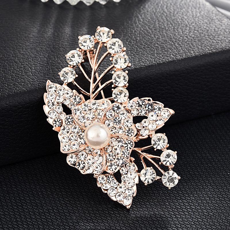 High-End Korean Alloy Scarf Buckle with Diamond, Pearl, and Brooch Pin Accessories
