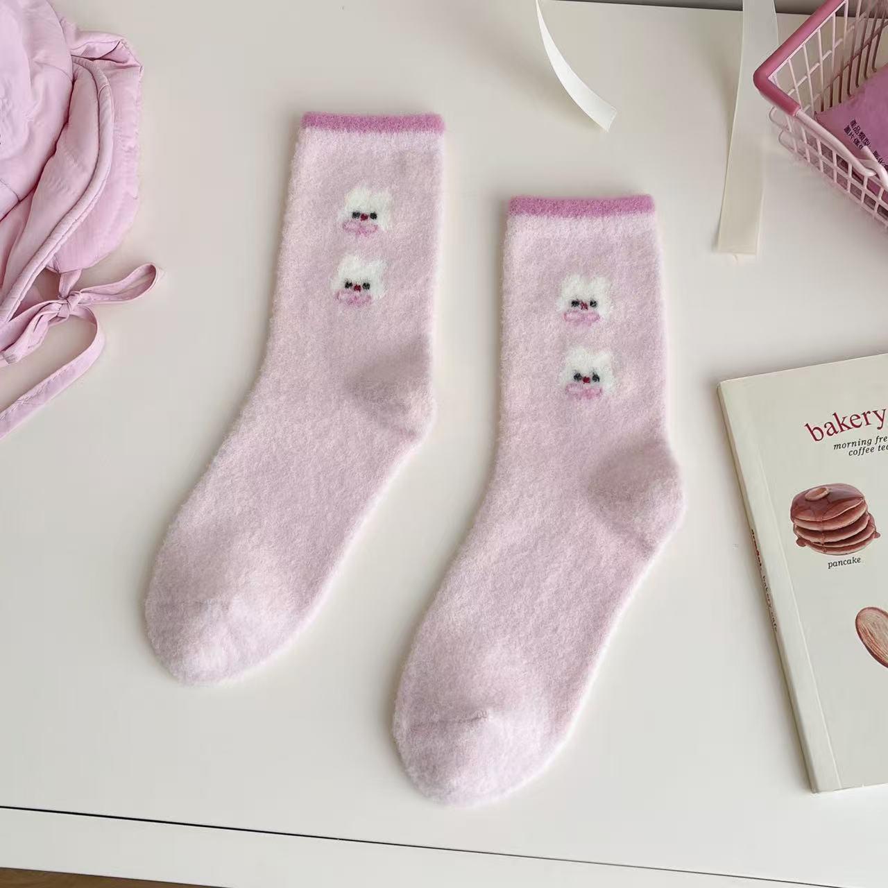 

Women s Extra Thick Australian Wool Socks - Cute Mid-Calf Plush Sleep and Home Socks One Size