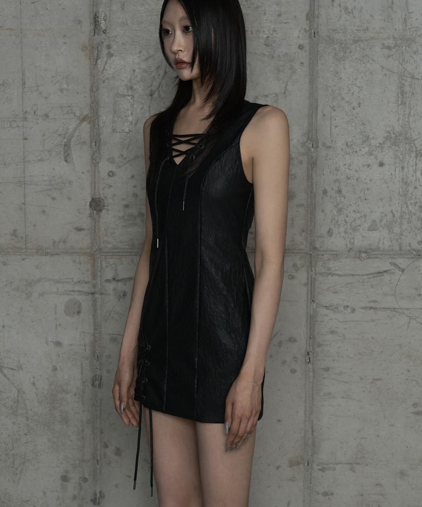 ETRE AU SOMMET Corset Panel Leather One-Piece (Black)
