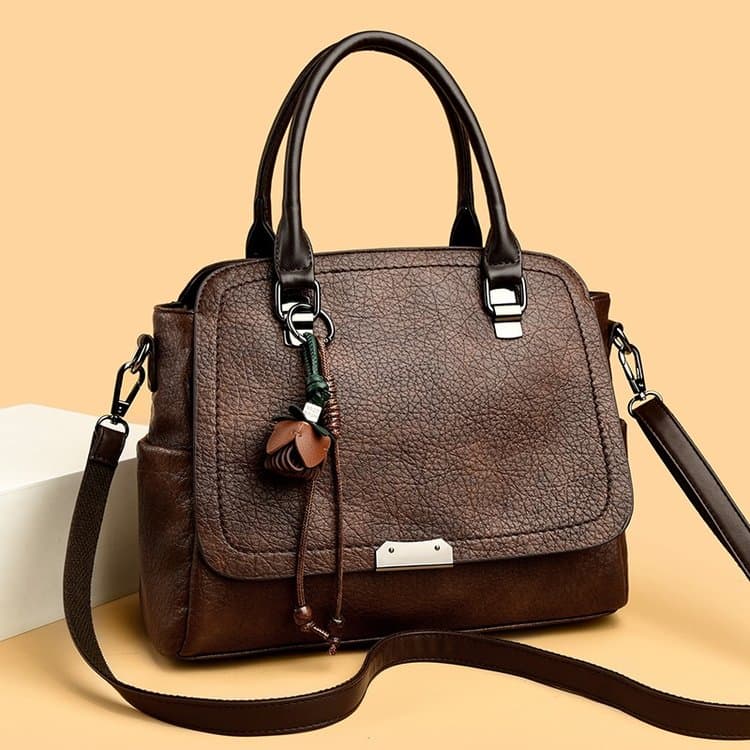 

Retro oil wax leather portable messenger bag темно-коричневого кольору