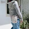 8405 Snoopy gesteppte Mini-Tasche mit Schultergurt IP BR Gesteppte Peanuts [Rootote] Stanzform (02 Beige)