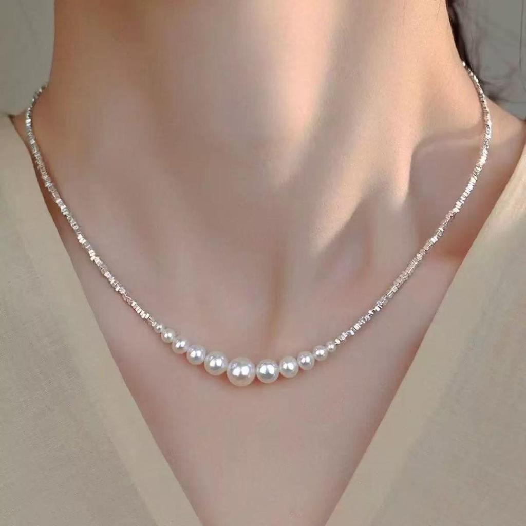 Elegant French-Style Silver Pearl Necklace - Perfect Luxury Gift for Girlfriend or Bestie On Valentine's Day.