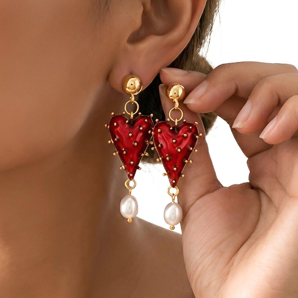 Pinkdudu Retro Heart Pendant Stud Earrings with Silver Post Chic Minimalist Statement Drops High-End Everyday Accessory PD2545