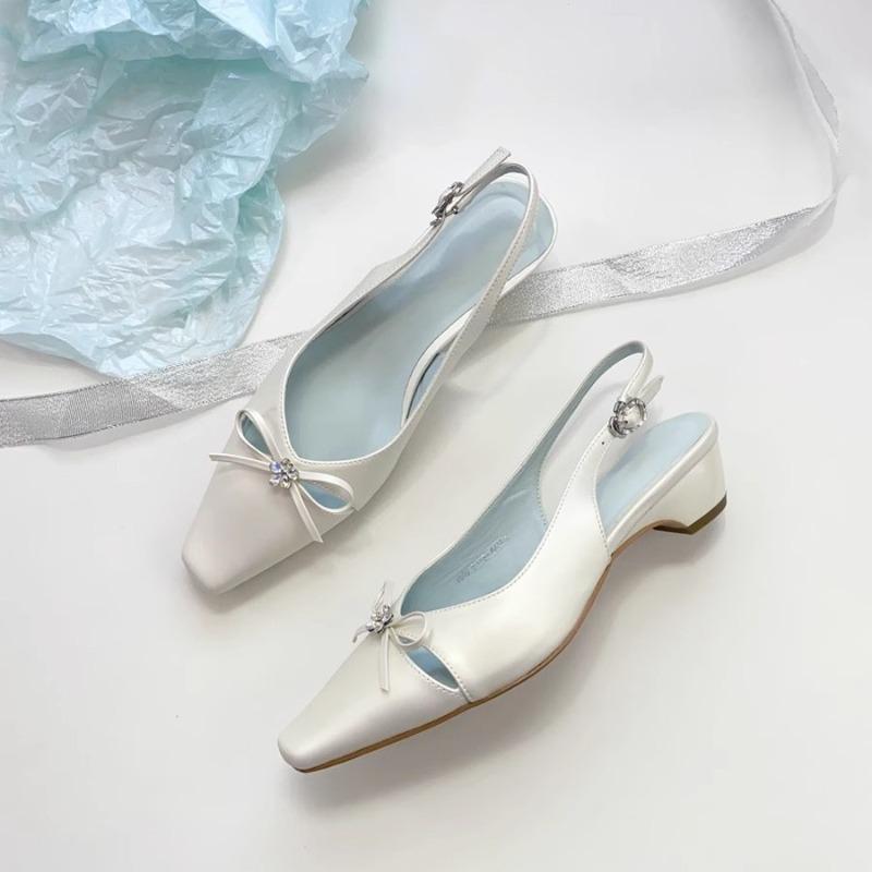 Water Diamond Thick-heeled Flip-flops Are Feminine Square-toed Shoes