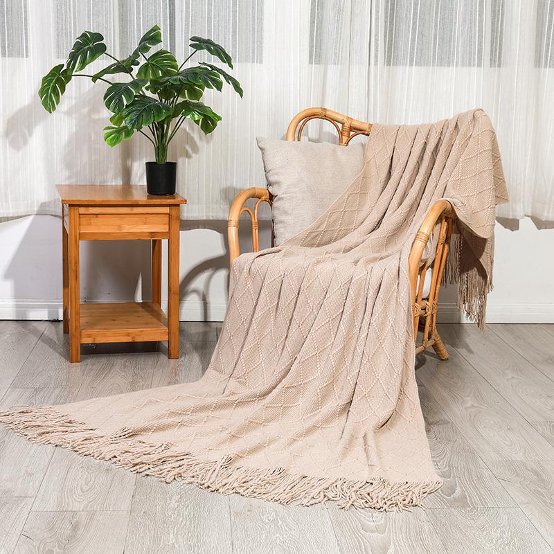 "Capa de Sofá Tricotada e Manta Estilo Europeu – Design Versátil para Quatro Estações para Escritório, Cama ou Sofá"