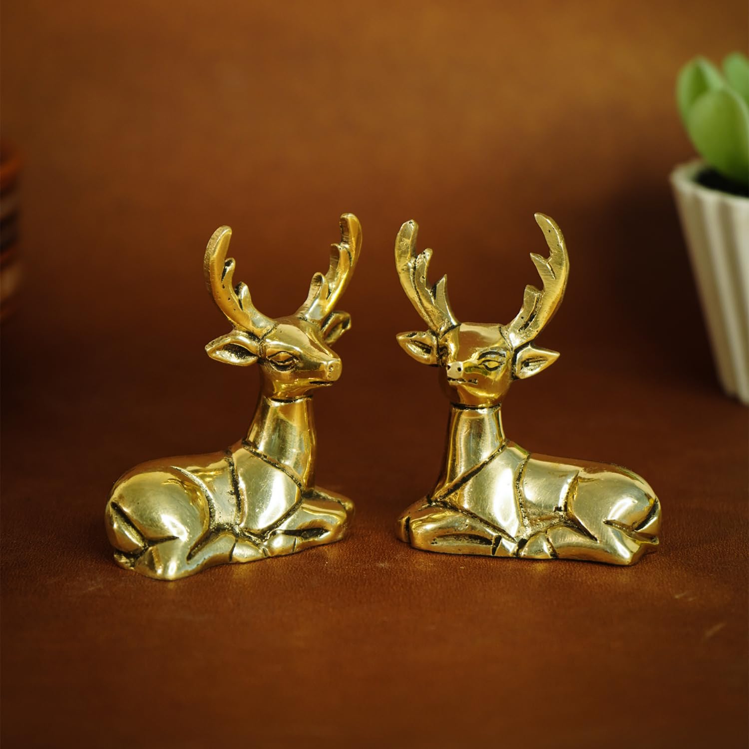 100% Pure Brass Deer Showpiece Idol, Beautiful Decorative Items, Golden Deer