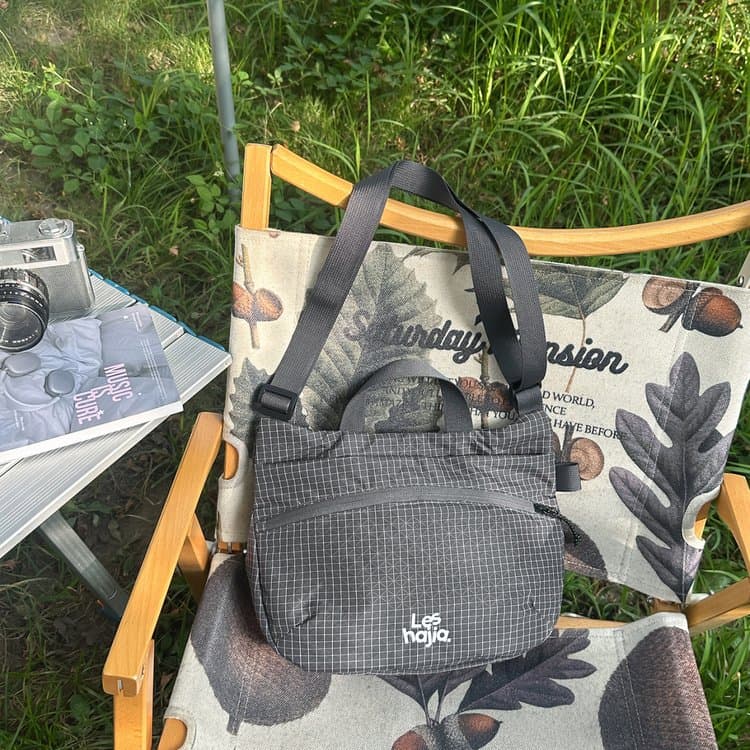 Lightweight waterproof nylon messenger bag for women