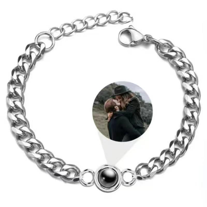 Customized Love Photo Necklace: 100 Languages 'I Love You' Pendant - Ideal for Christmas & Valentine's Gifts