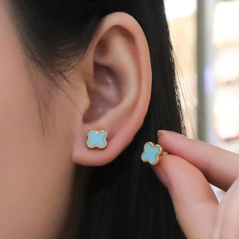 Luxurious Four-Leaf Clover Stud Earrings: European-American Style, Fashionable and Unique Design for Women