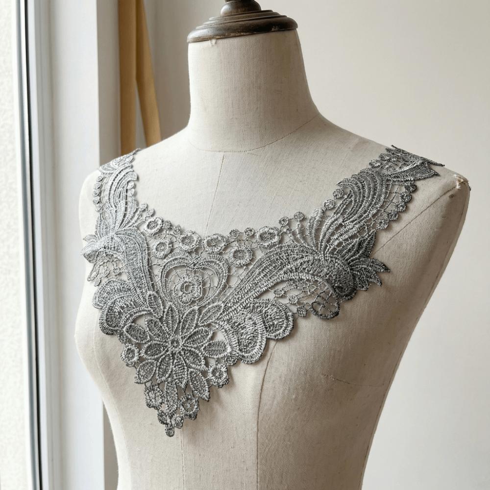 Sweet Lace Fake Collar DIY Lace Trim Decoration Material Embroidery Flower Collar  Women's Fashion