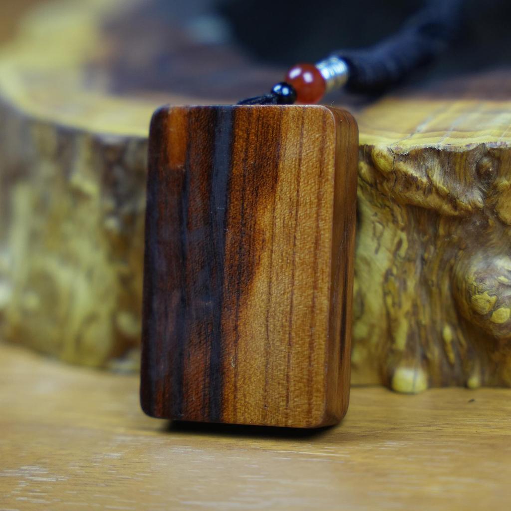 Hand-Carved Natural Peach Wood Lightning-Struck Pendant for Men and Women