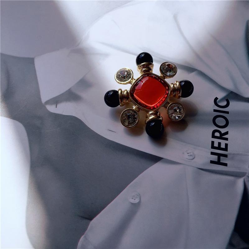 Creative Retro Baroque Style Gemstone Brooch Luxury Palace Party For Women Clothing Accessories Brooches Holiday Gifts