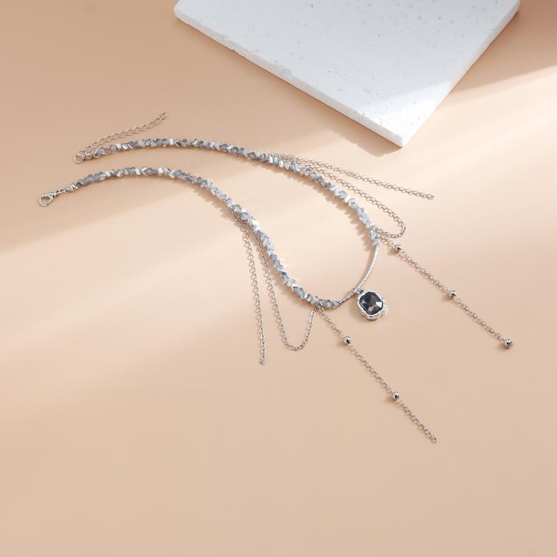 

Fashion Black Tassel Necklace for Women Unique Broken Stone Beaded Choker Elegant Layered Jewelry for Party Date Gift