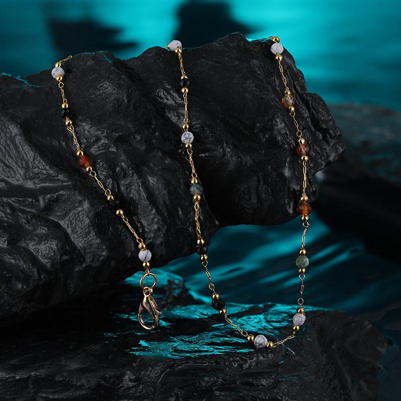 Elegant Colored Natural Stone Necklace – High-End, Retro, Exquisite Statement Piece