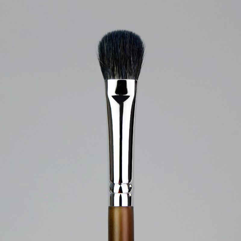 Tapered Wool Animal Hair Makeup Brush for Eyeshadow, Blending, Concealer, and Lip & Brow Application.