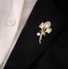 Love Heart Pearl Flower Brooch Women's Alloy Corsage Pin Tulip Flower Pins Elegant Wedding Jewelry Party Suit Accessories