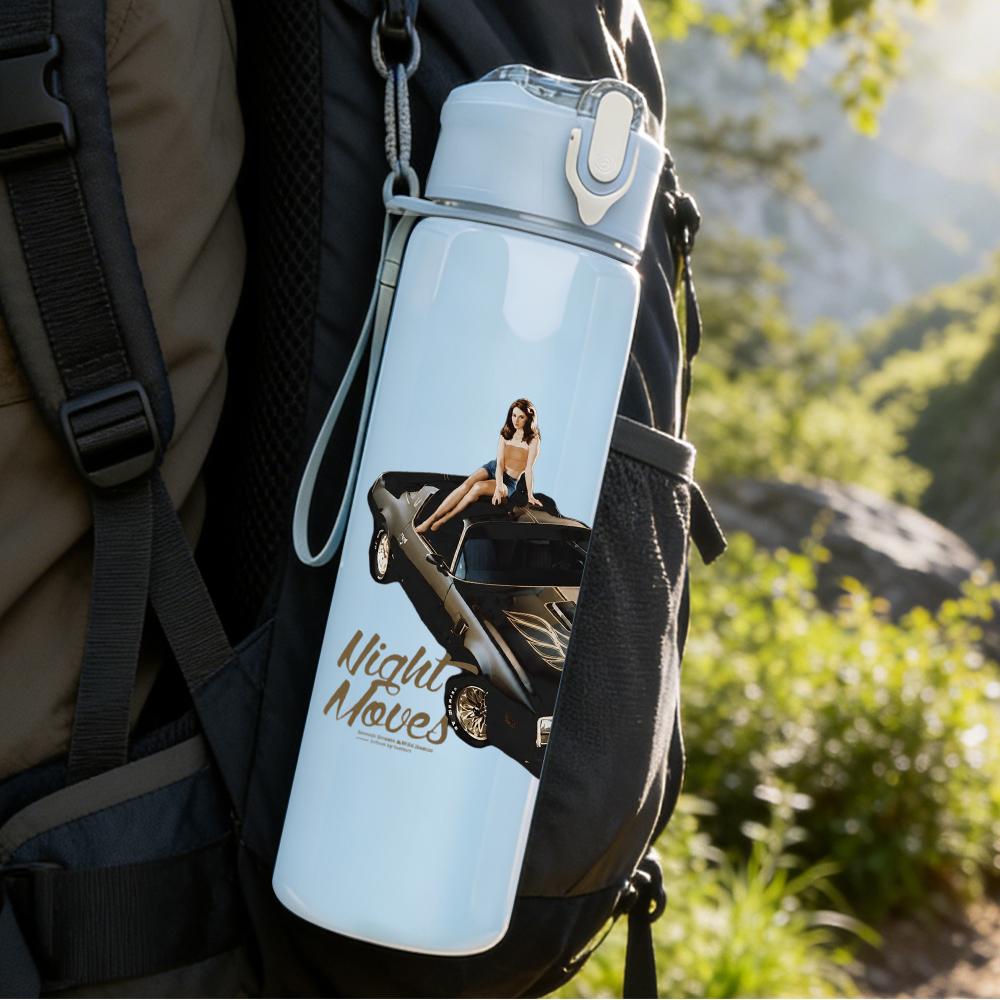 1PC Retro car driving landscape print 750ml colorful plastic sports water bottle leakproof pop up lid with straw for outdoor work home use
